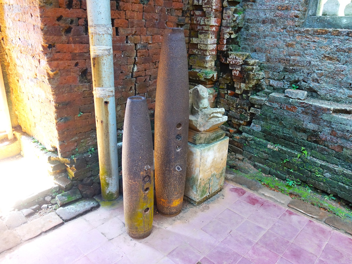 ミーソン遺跡に展示されているベトナム戦争時の不発弾