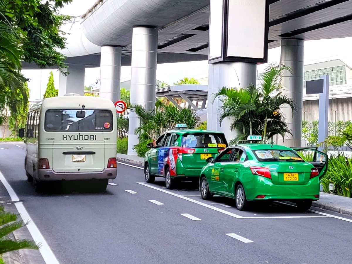 ダナンの貸切チャーター車