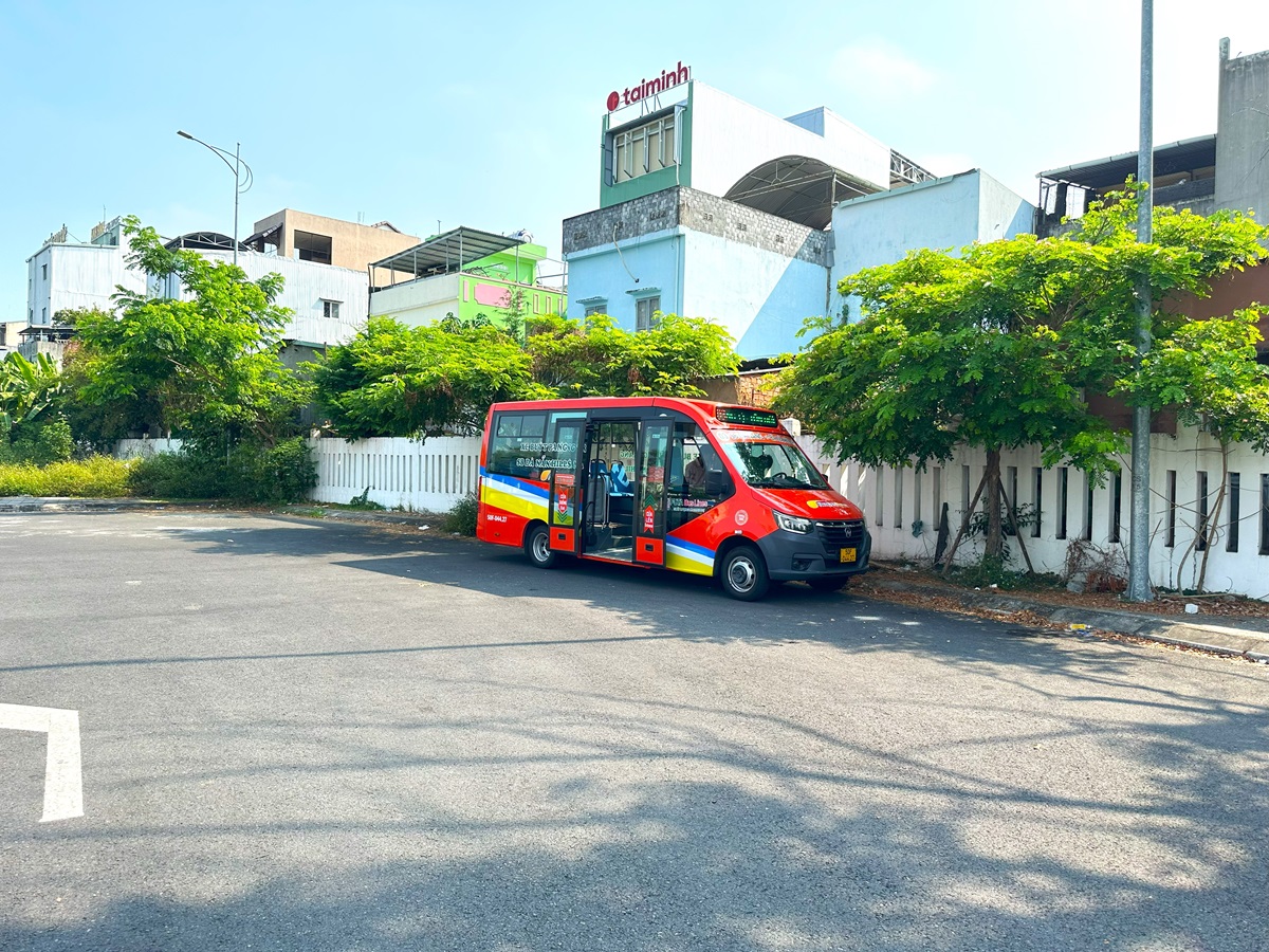 ダナン国際空港のバス乗り場