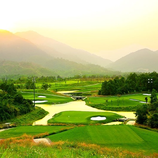 バーナー ヒルズ ゴルフ クラブ (Ba Na Hills Golf Club)
