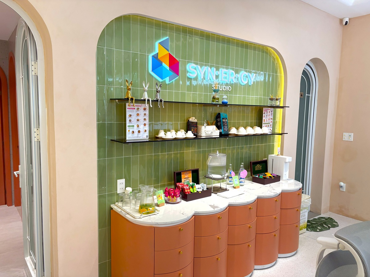 Synergy Studio Han River のドリンクカウンター