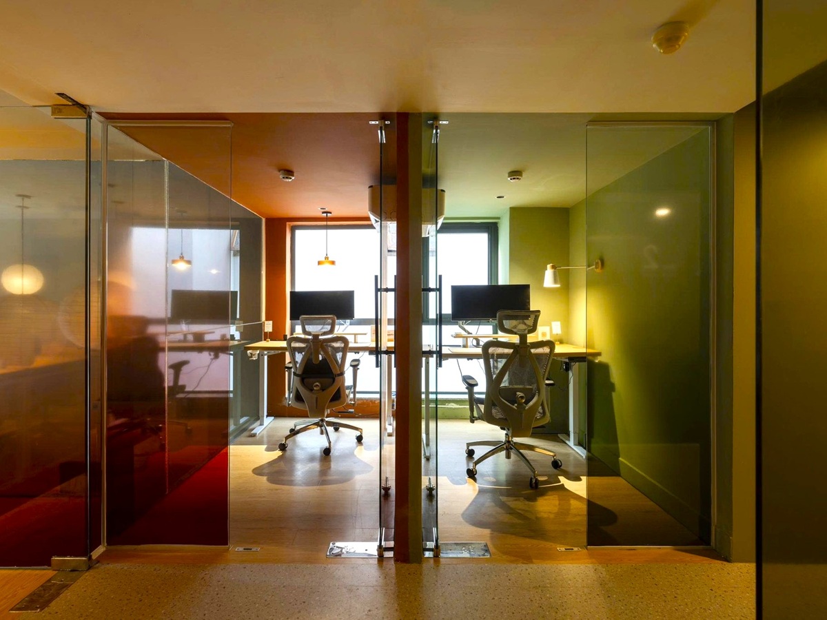 Flux CoWorking Space の集中ブース