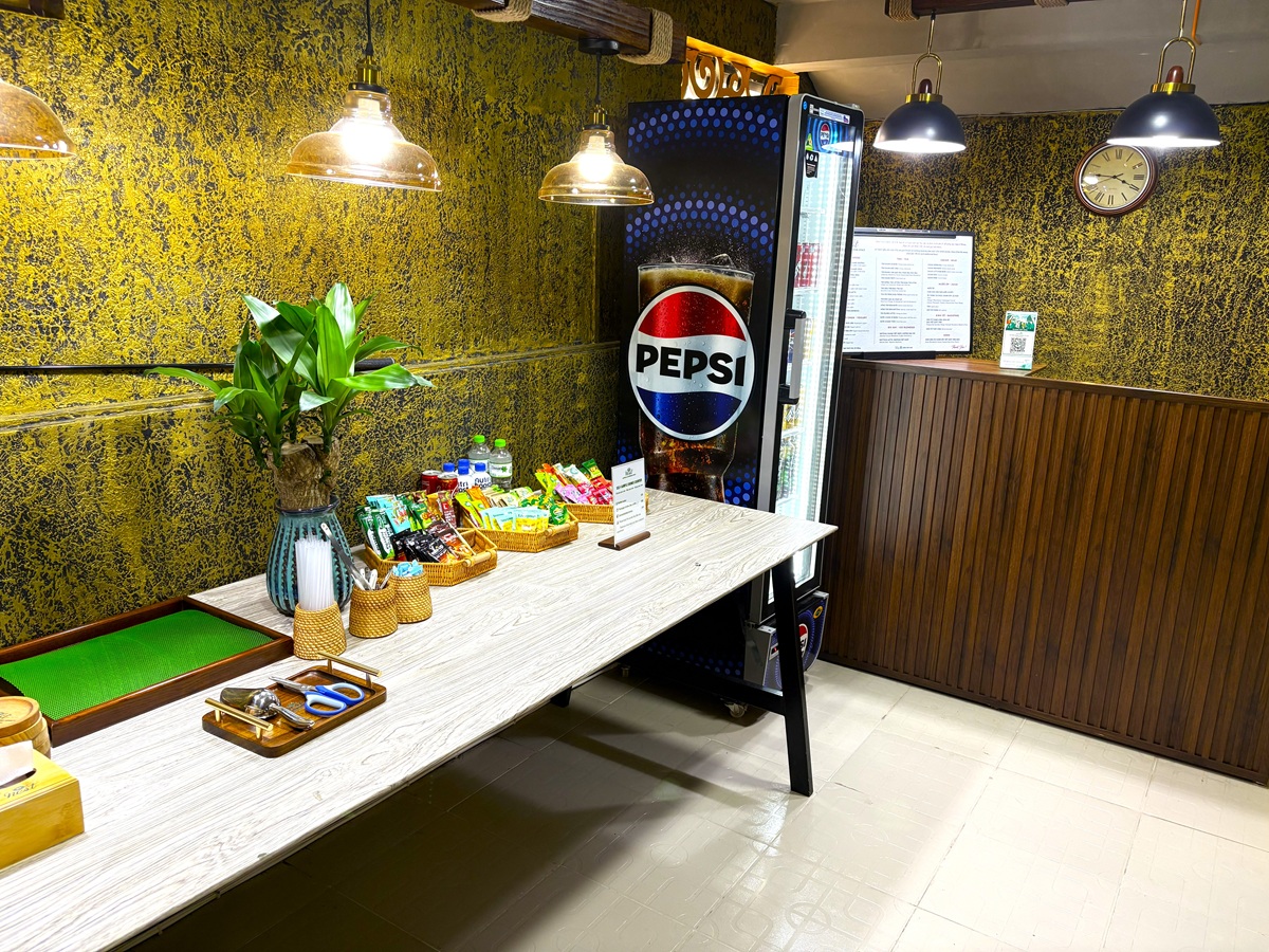 Nest Coffee And Coworking Space のドリンクカウンター