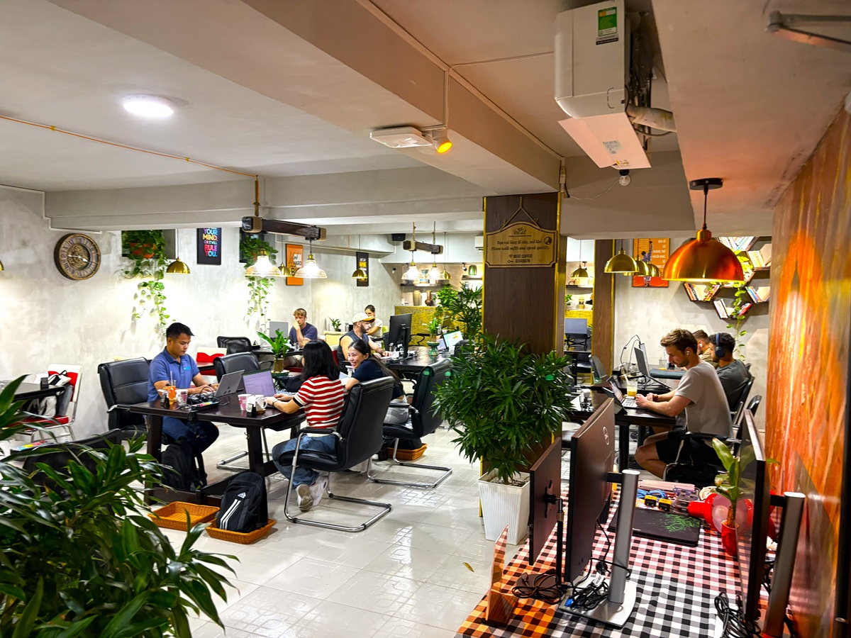 Nest Coffee And Coworking Space のワークスペース